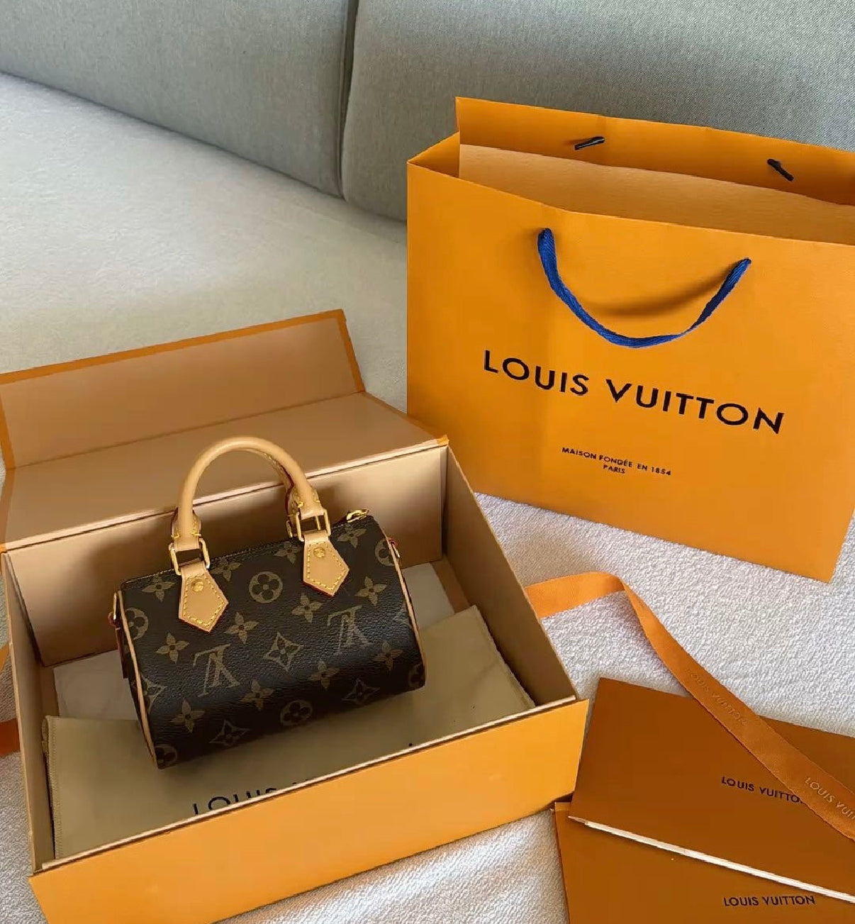 Sac Louis Vuitton Nano Speedy