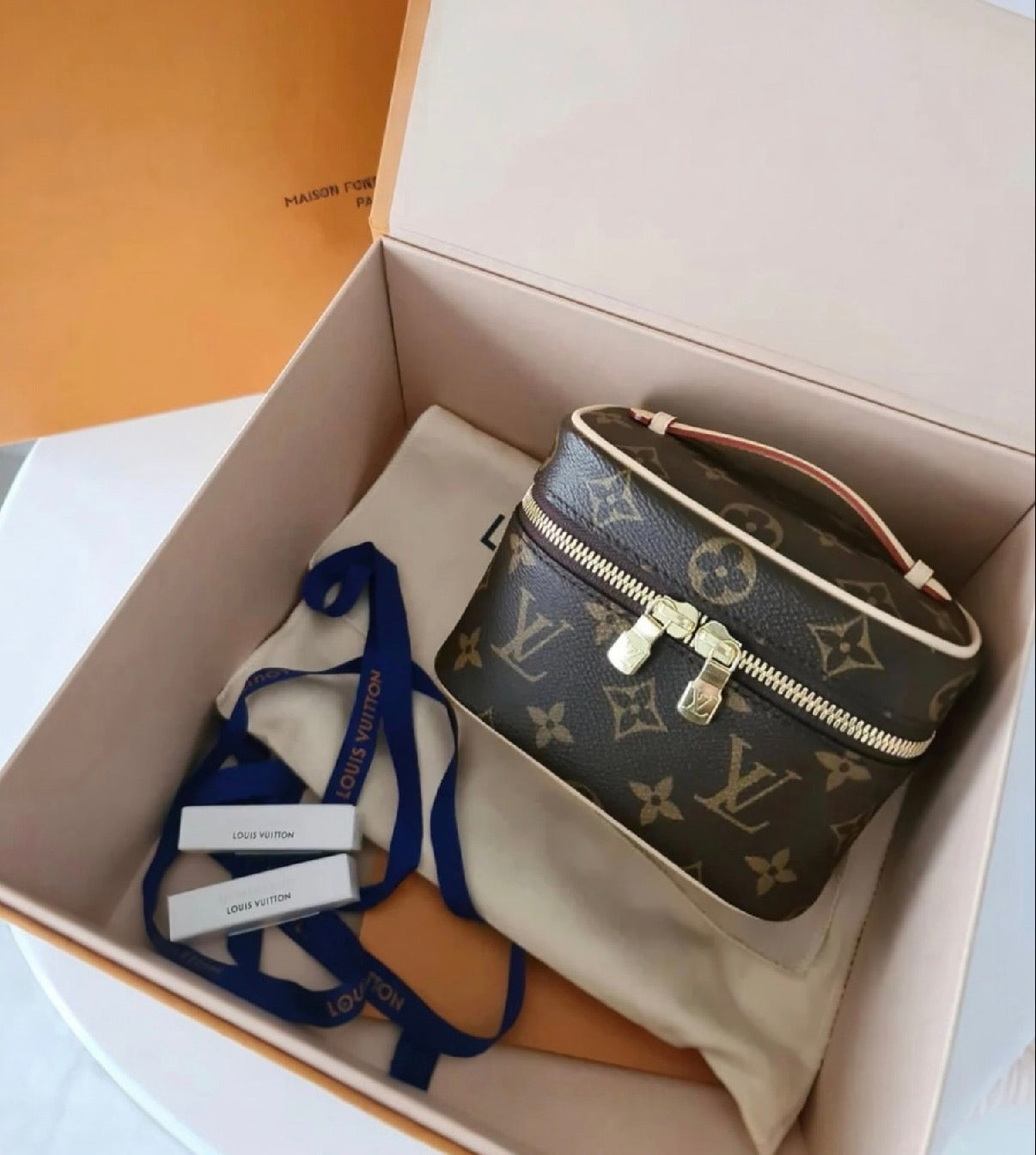 Vanity Louis Vuitton