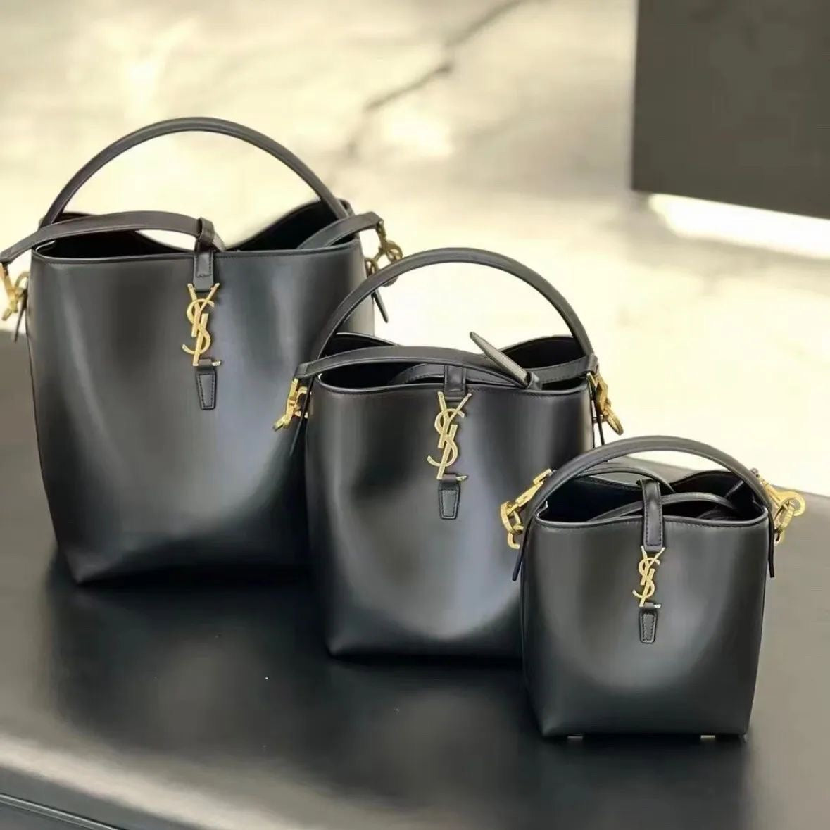 Sac Yves Saint Laurent Le 37